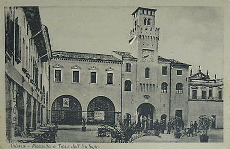 1947-viaggiata-Oderzo-Piazzetta-e-Torre-dell-Orologio