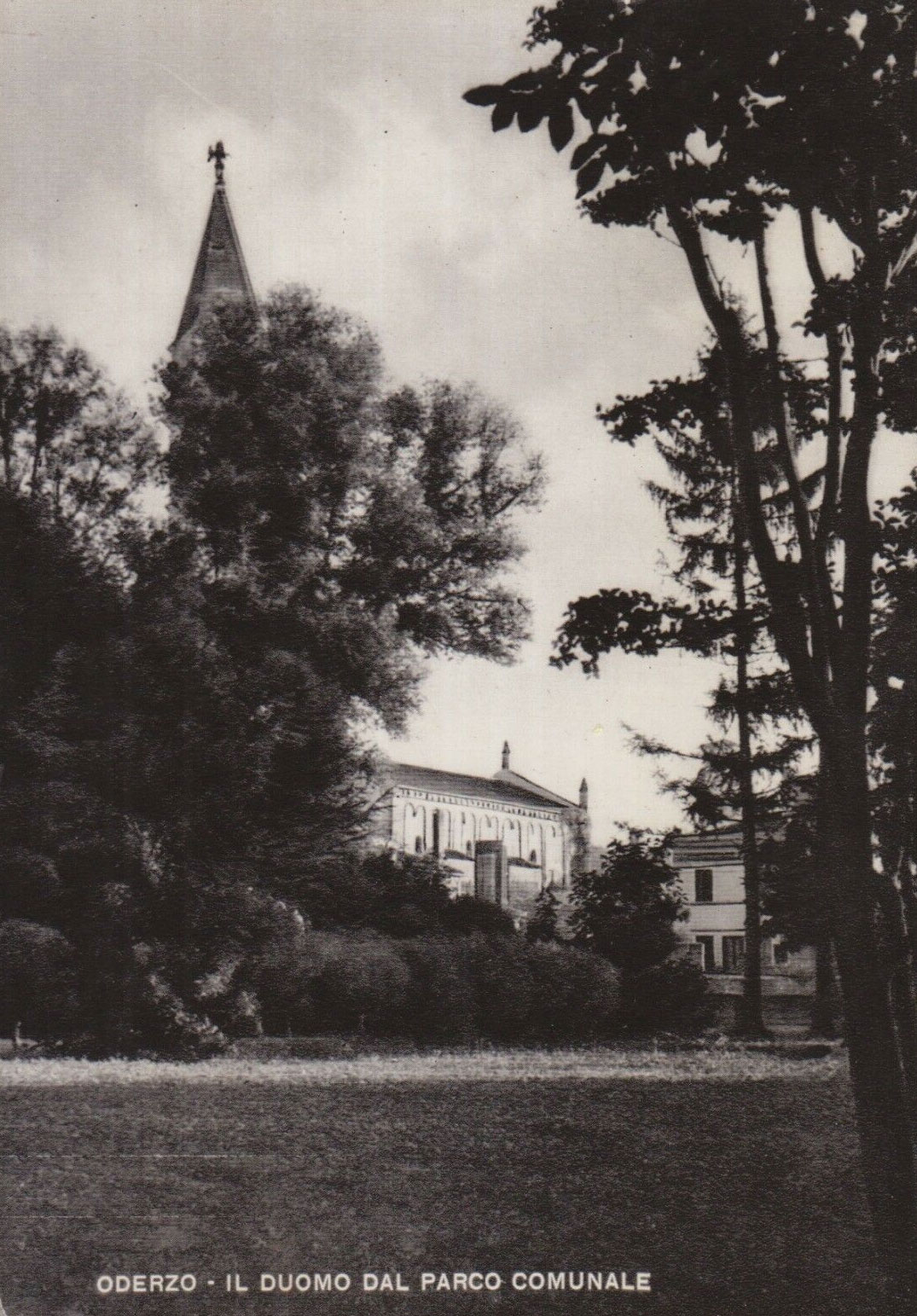 1950-Oderzo-Duomo-dal-Parco-comunale
