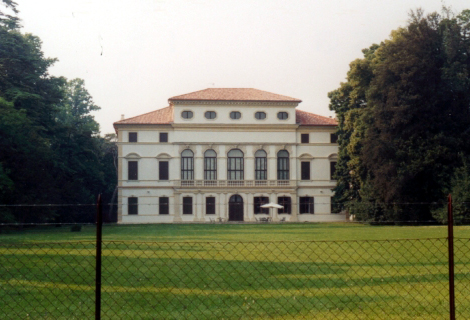 villa-marcello-del-majno-3di5-vista-anteriore-resize