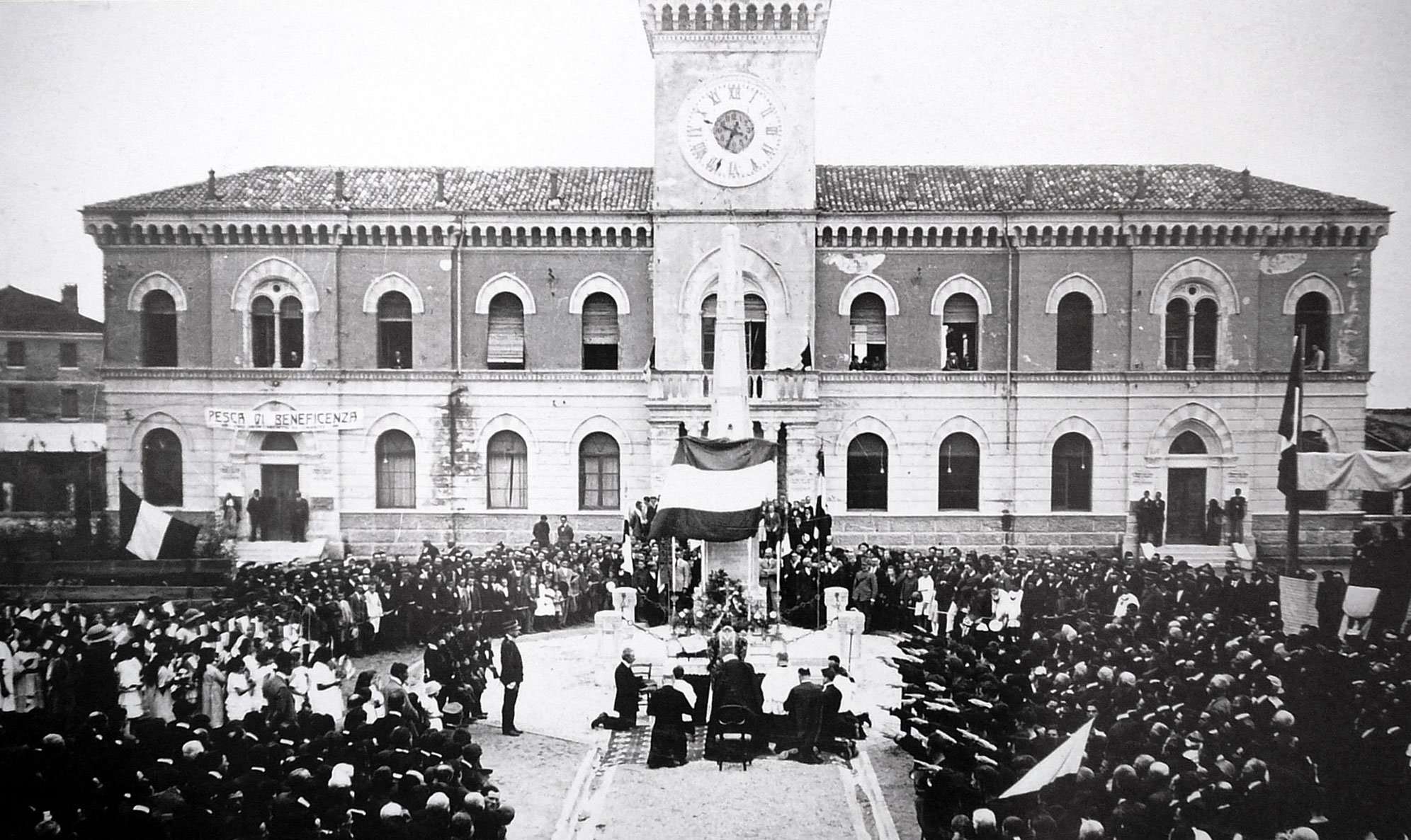 4.11.1922-Torre-di-Mosto-Inaugurazione-monumento-ai-caduti-italiani-Grande-Guerra.jpg