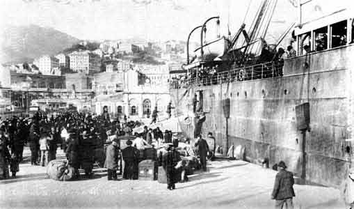Porto di Genova - Partenza degli emigranti
